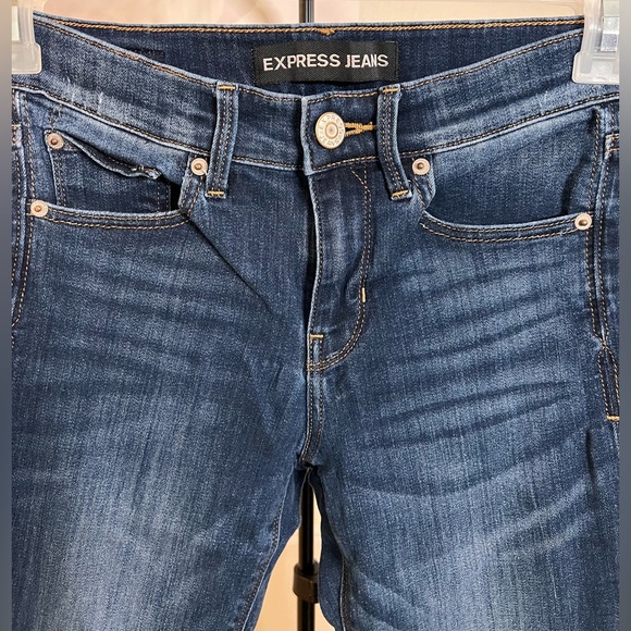 Express Jeans Women’s Barely Boot Mid Rise Denim Blue Jeans! Size 0S. - Picture 3 of 10